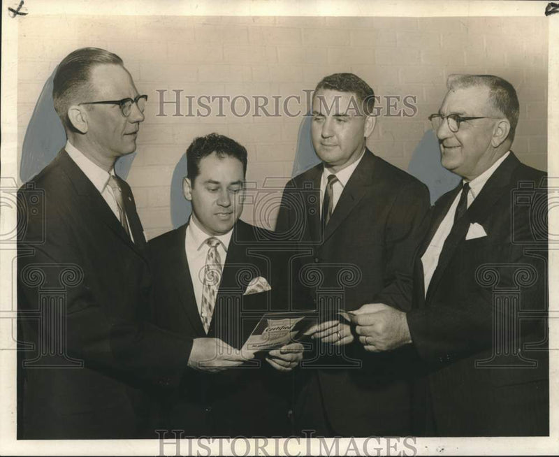 Load image into Gallery viewer, 1963 Press Photo Officers of the Indoor Comfort Bureau of Greater New Orleans
