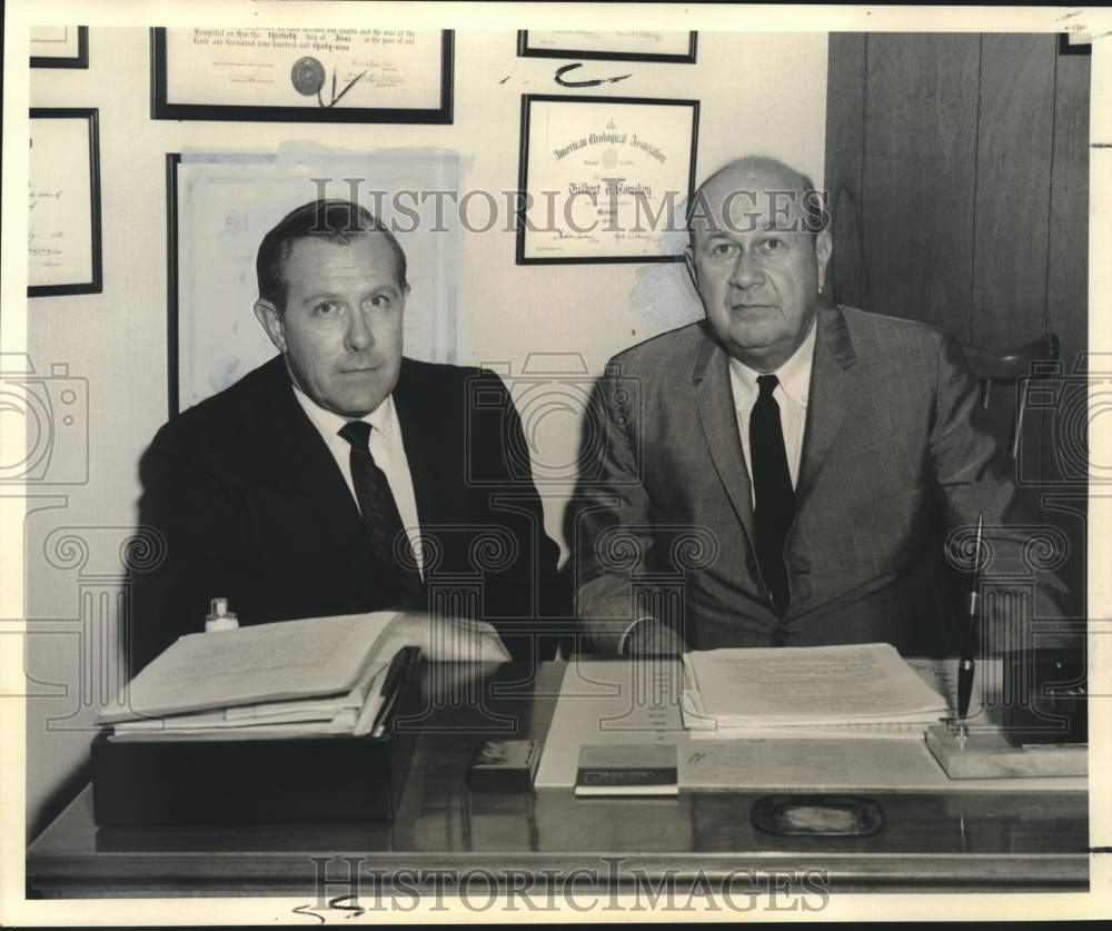 1968 Press Photo William Ogden &amp; Gilbert Tomskey- United Fund Cancer Agency
