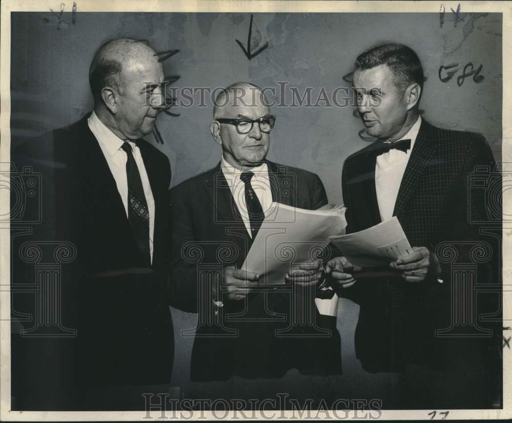 1960 Press Photo Officials of the proposed West Jefferson waterway -Right of Way- Historic Images