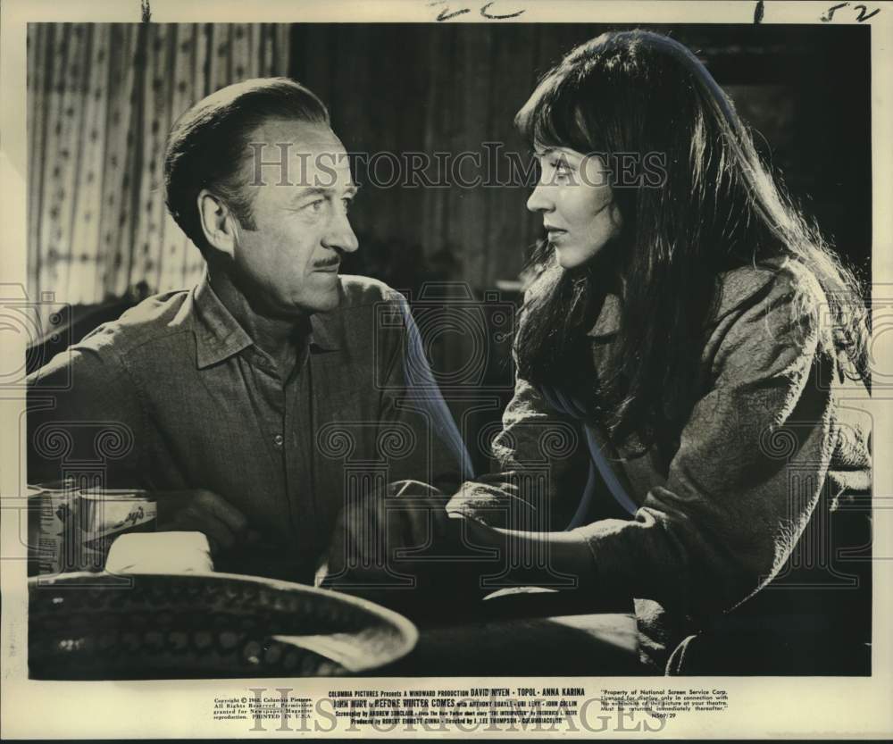 1969 Press Photo David Niven and Anna Karina in "Before Winter Comes" - Historic Images