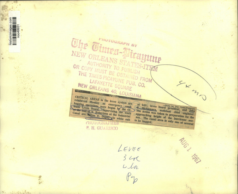 1967 Press Photo Emergency sandbagging begun by New Orleans Levee Board