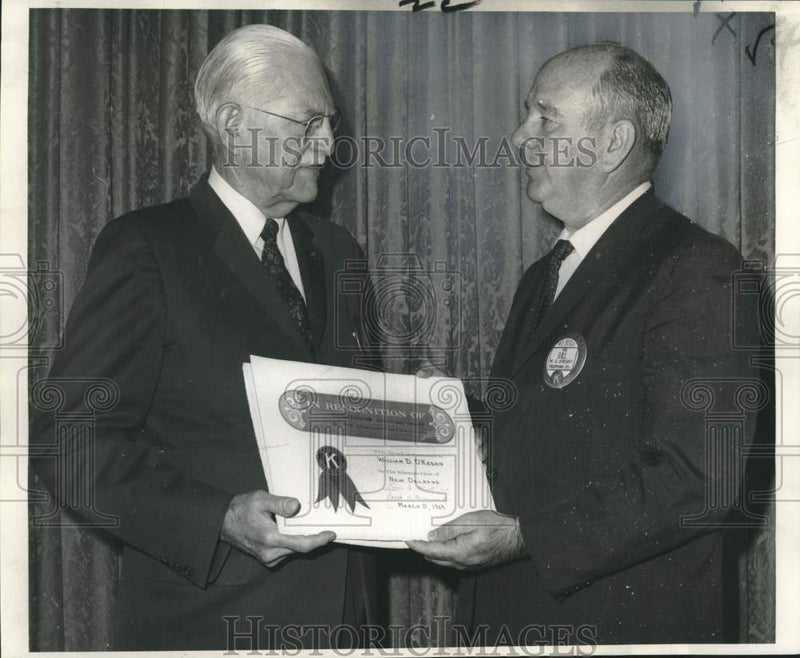 Load image into Gallery viewer, 1969 Press Photo William O. O'Regan honored by A.J. Maier of the Kiwanis Club

