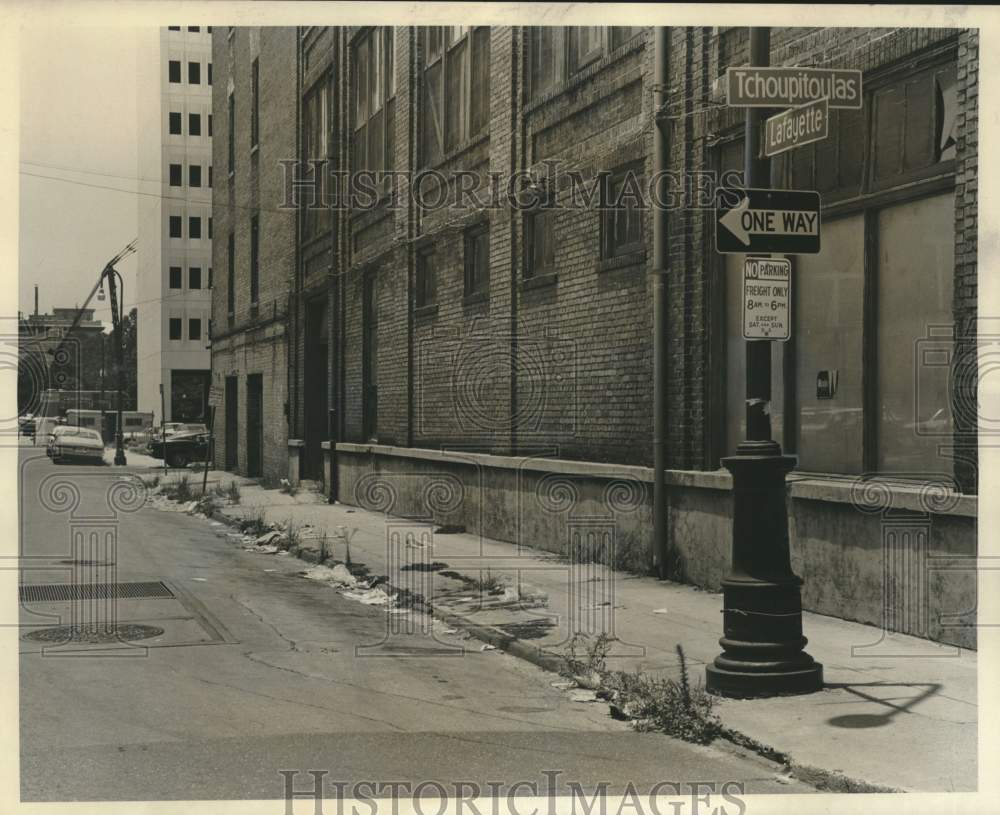 1974 Press Photo Operation Clean Sweep launched at Tchoupitoulas &amp; Lafayette St.
