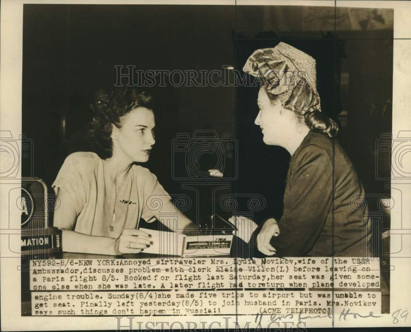 Load image into Gallery viewer, 1946 Press Photo USS Ambassador's Wife Lydia Novikov Talks to Elaine Villon
