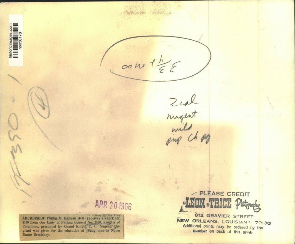 1966 Press Photo Archbishop Phillip M. Hannan Receives Check from T.C. Nugent