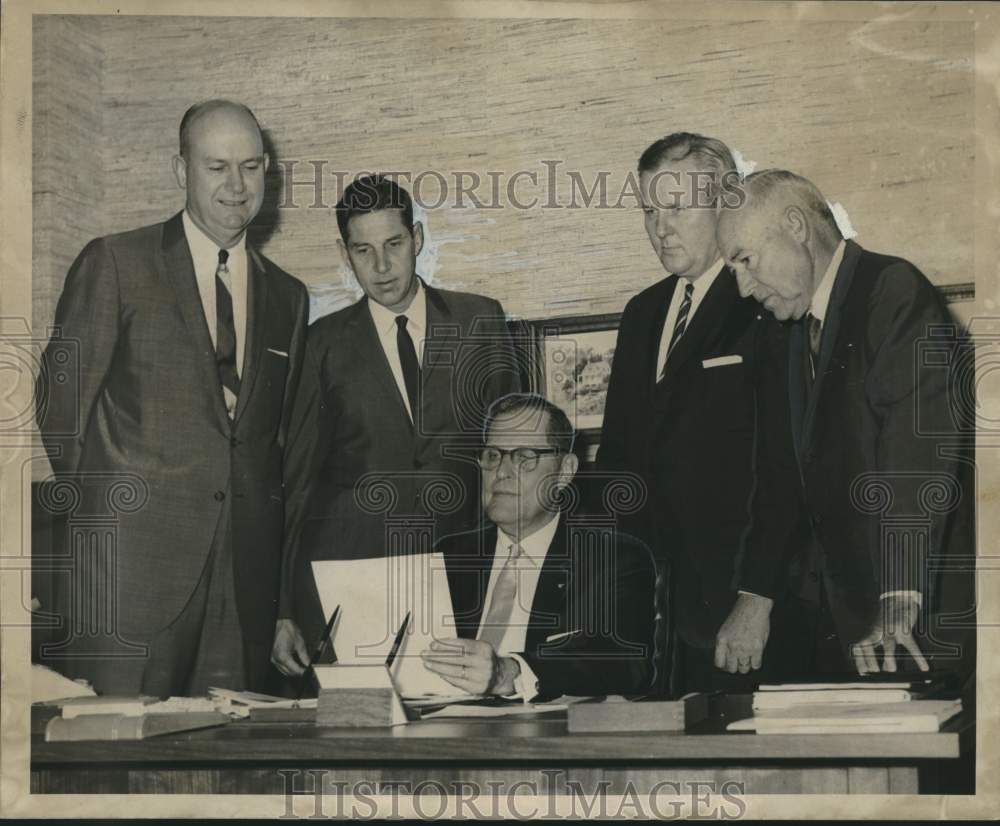 1968 Press Photo J. Chris Nungesser, president of Dixie Homestead - noo50201