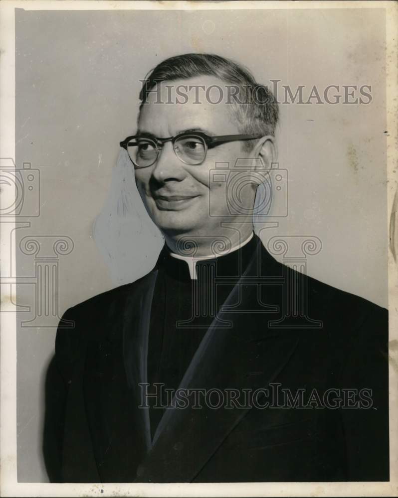 1956 Press Photo Reverend John McKenzie - noo50561