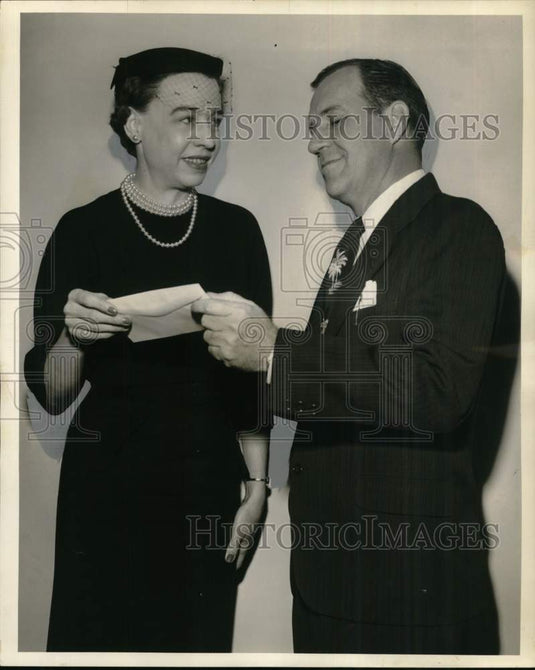 1954 Press Photo Edward J. Merceron, "Name the Little Rice Man" contest winner - Historic Images