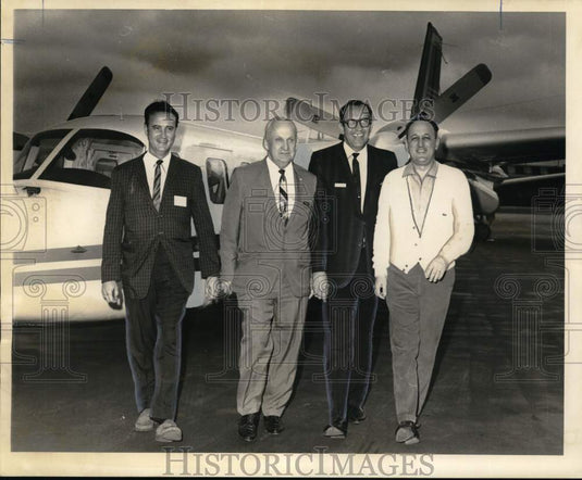 1968 Press Photo Louisianan Flight Instructors Association- New Orleans Airport
