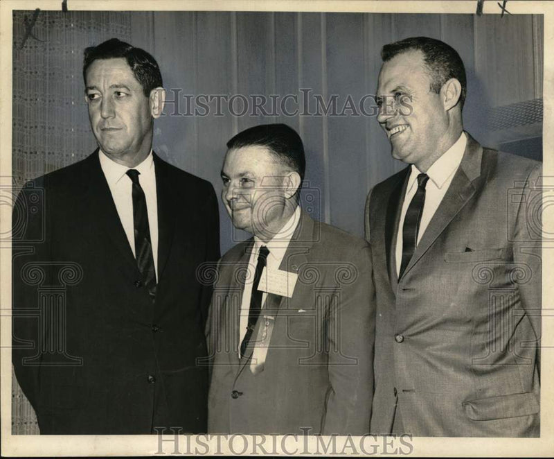 Load image into Gallery viewer, 1965 Press Photo National Association of Corrosion Engineers- South Central
