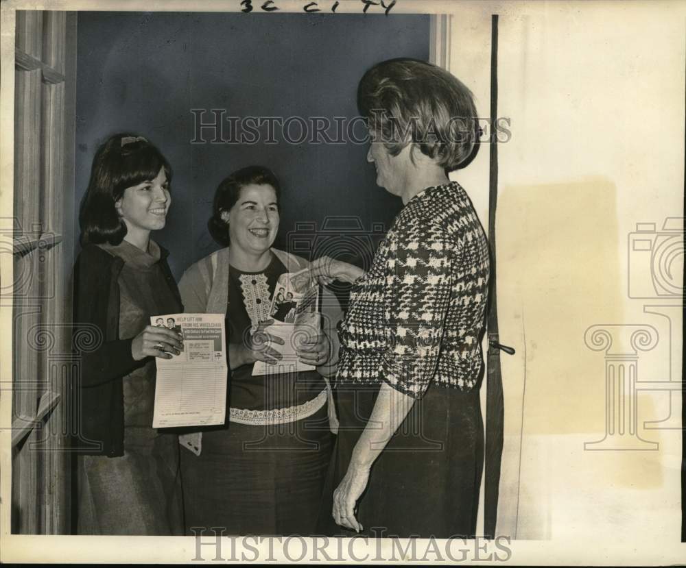 1965 Press Photo New Orleans Contributors to 1965 Muscular Dystrophy Campaign