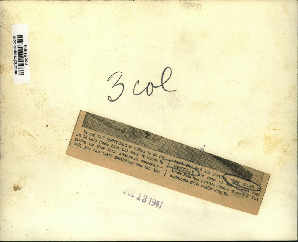 1941 Press Photo Mrs. John G. Menville with son, John during aluminum drive