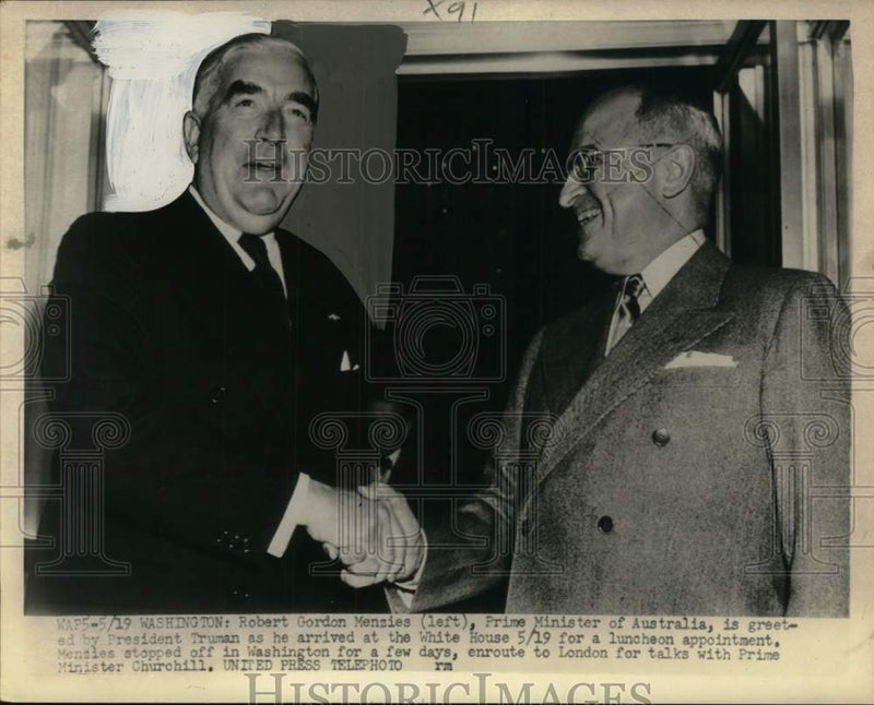 Load image into Gallery viewer, 1952 Press Photo Robert G. Menzies greeted by President Truman at White House
