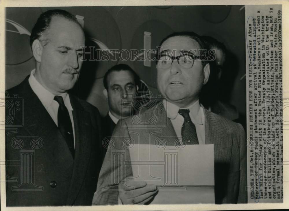 1959 Press Photo Premier Adnan Menderes of Turkey welcomed by Fatim Rustu Zerlu