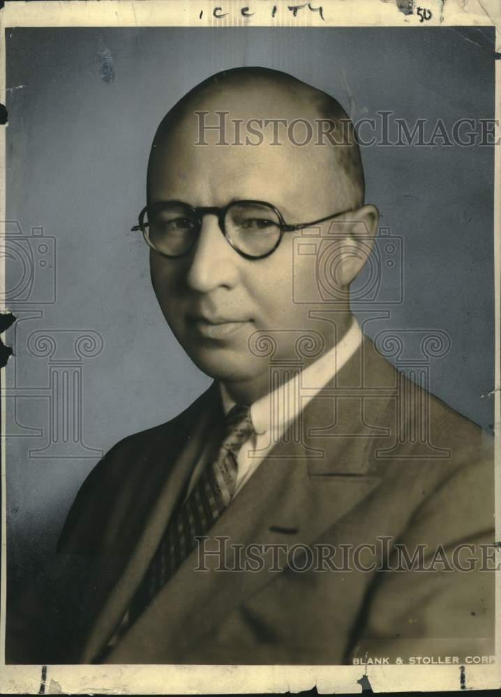 Load image into Gallery viewer, 1945 Press Photo A. Quistgaard Peterson, Director- Southdown Sugars Inc.
