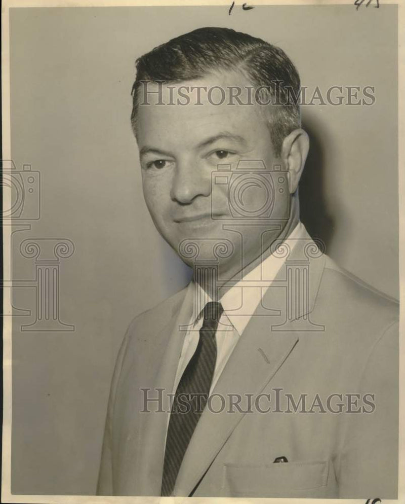 Load image into Gallery viewer, 1961 Press Photo John M. Parker III, Real Estate Firm Owner - noo52188
