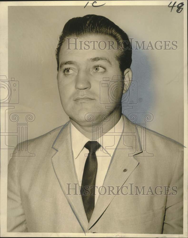 Load image into Gallery viewer, 1967 Press Photo Terrytown Lions Club new installed president Huey Pablovich
