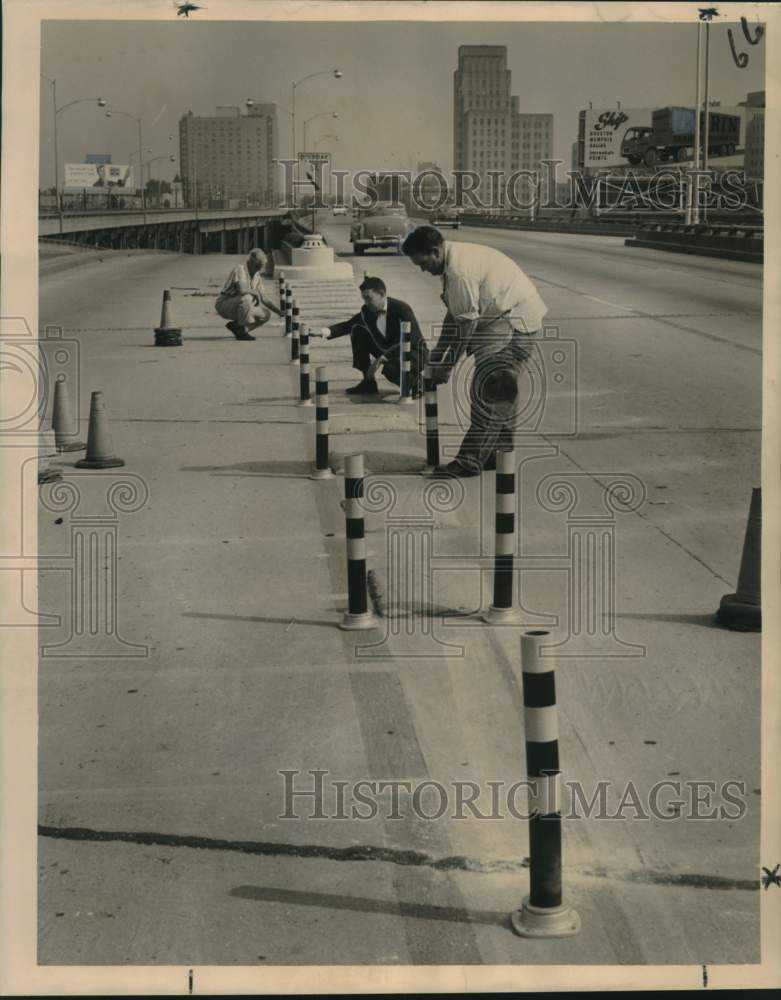 1959 Press Photo Safety Pylons Placed on S. Claiborne overpass - noo52357- Historic Images