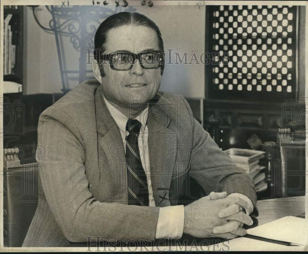 1975 Press Photo Sheppard F. Perrin Jr., Executive Director- Superport authority- Historic Images