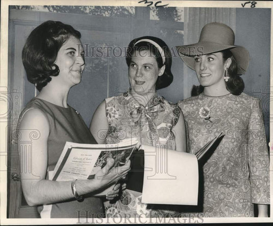 1967 Press Photo A group of New Orleans ladies gathered for a meeting