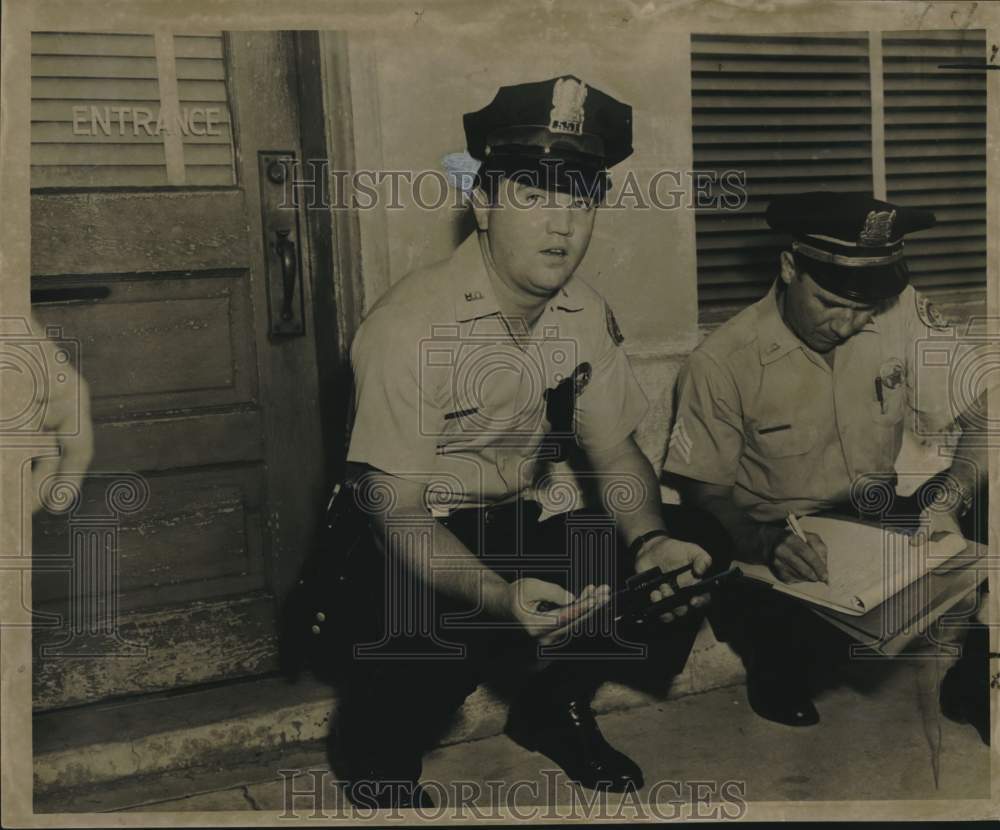 1962 Press Photo Ex-convict shot to death by policemen while trying to escape