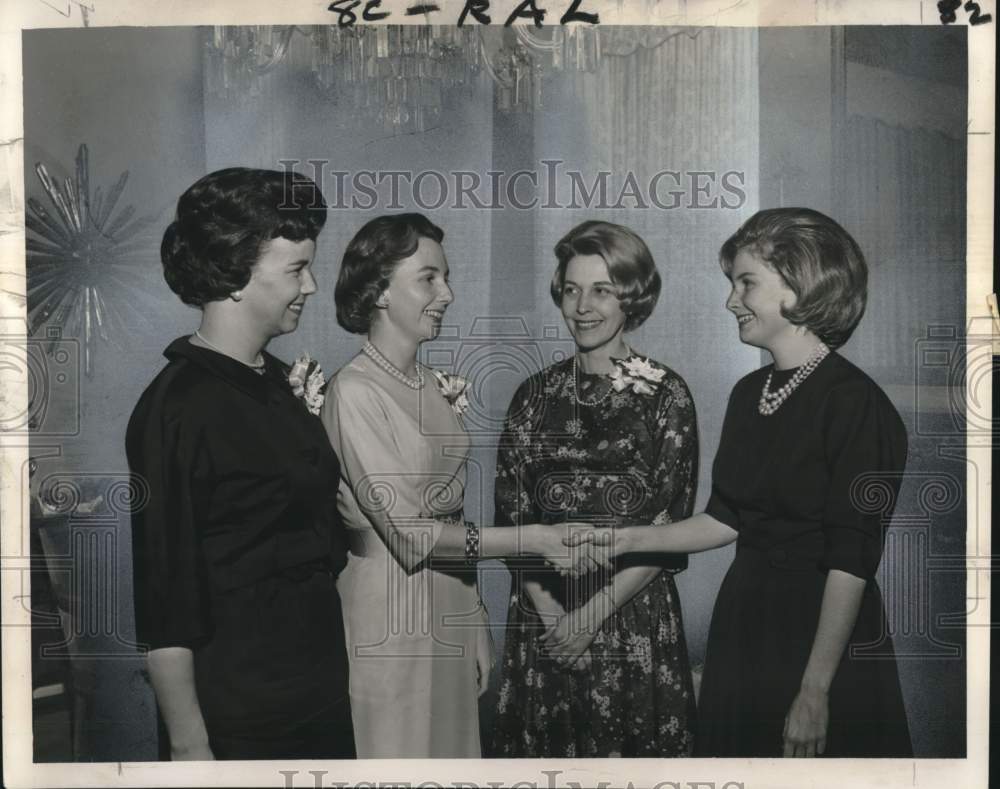 1962 Press Photo Woman&#39;s Civic Group Leaders meeting for a caucus - noo52998