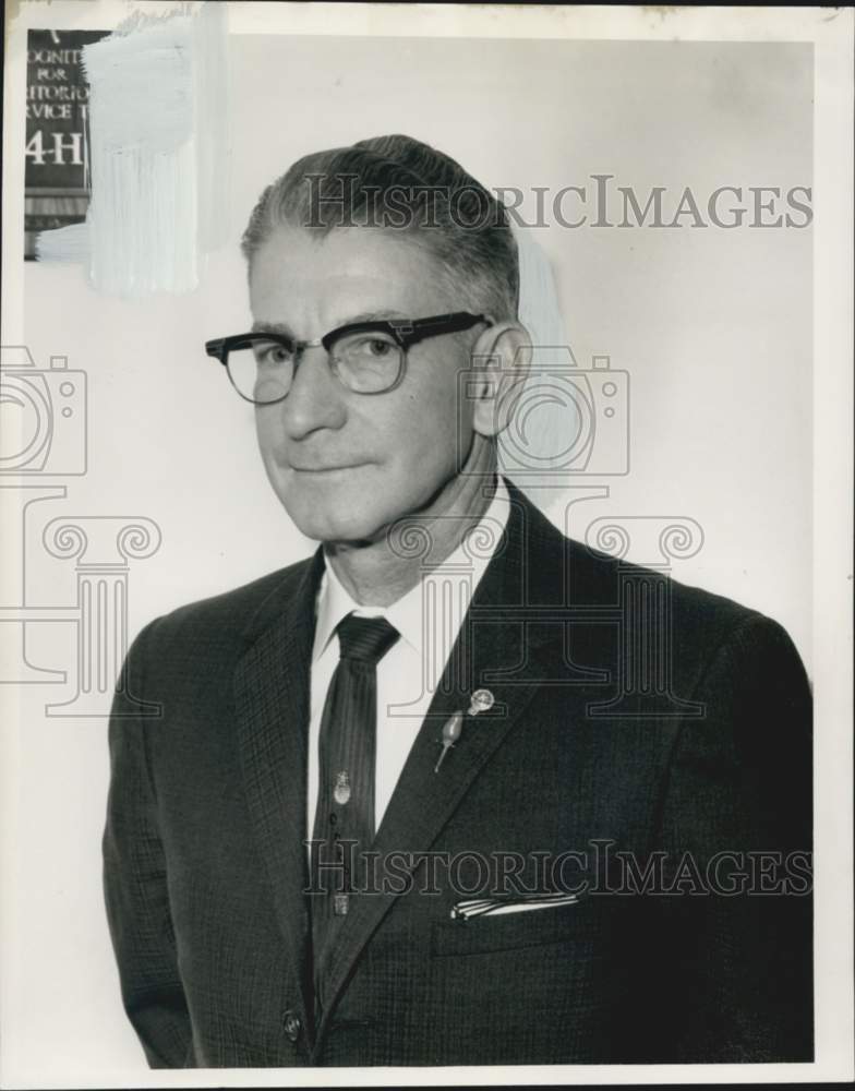 1962 Press Photo Luster L. Price, Good Provider, Local Leader - noo53614