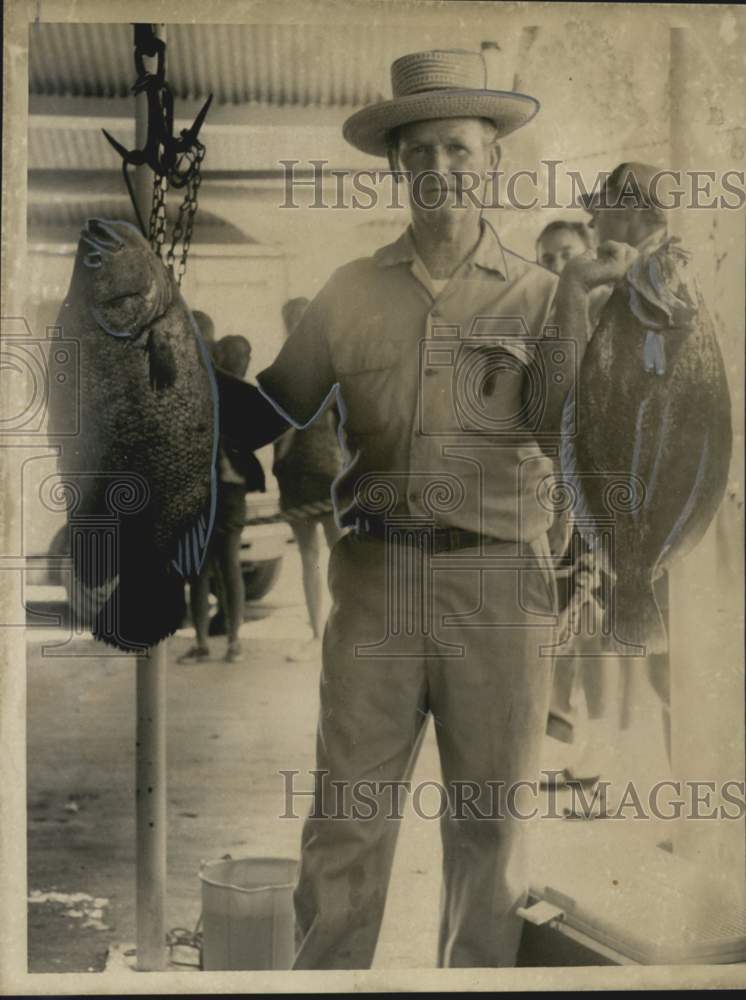 1973 Press Photo &quot;Red&quot; Pelas with his catch at the Chandeleur-Ho Fishing Rodeo- Historic Images