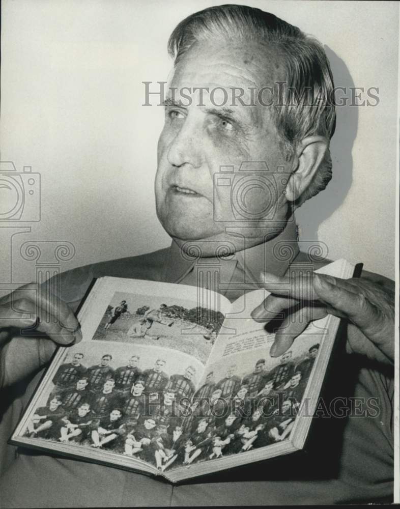 1976 Press Photo Leslie Payne, member of 1926 Alabama Rose Bowl football team- Historic Images