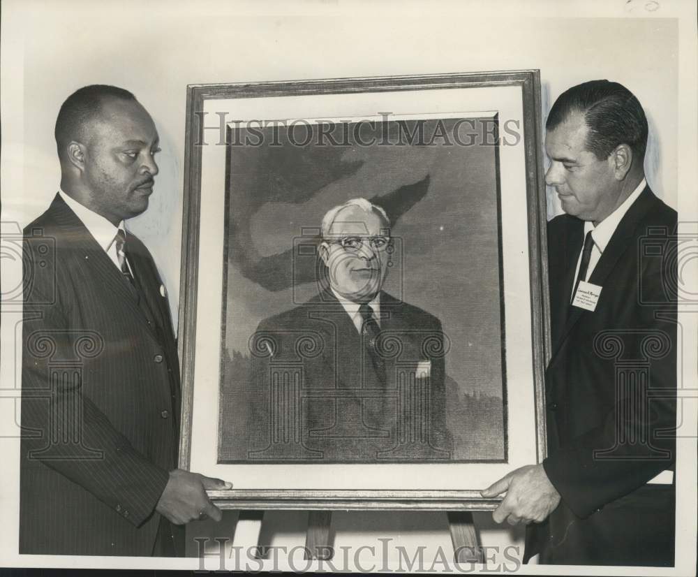 1967 Press Photo Matthew Proctor &amp; Lawrence Merrigan- William Fishcer Portrait- Historic Images