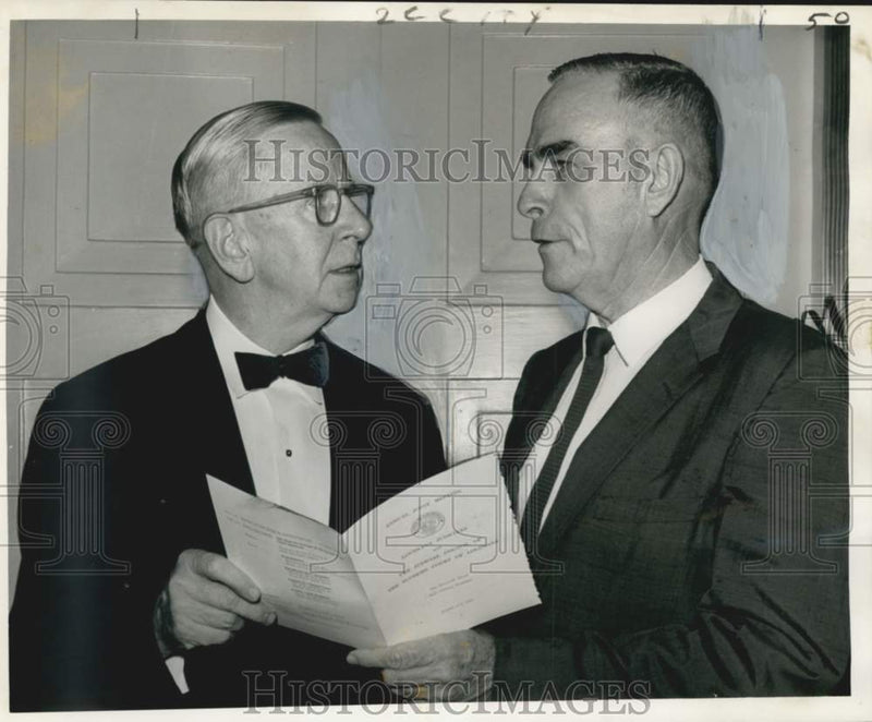 Load image into Gallery viewer, 1961 Press Photo Louisiana District Judges Association at Roosevelt hotel
