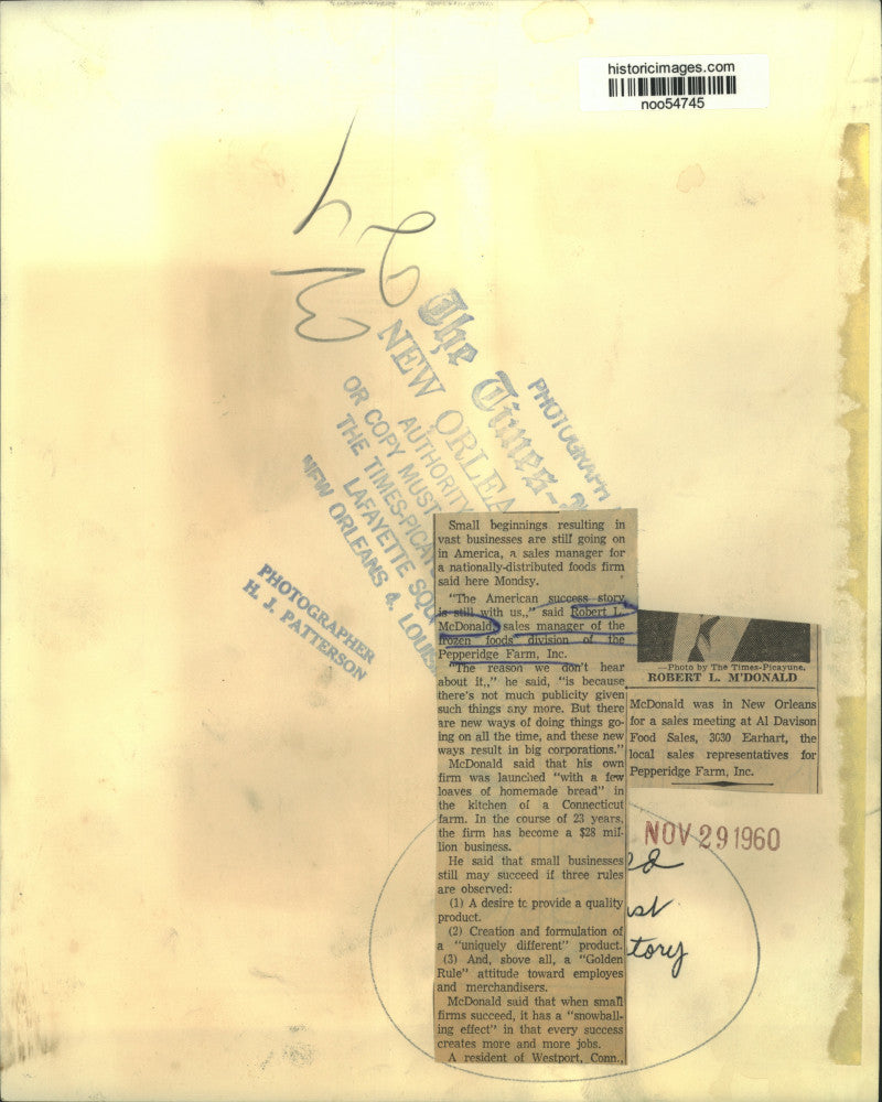 1960 Press Photo Robert L. McDonald, sales manager of the Pepperidge Farm, Inc.