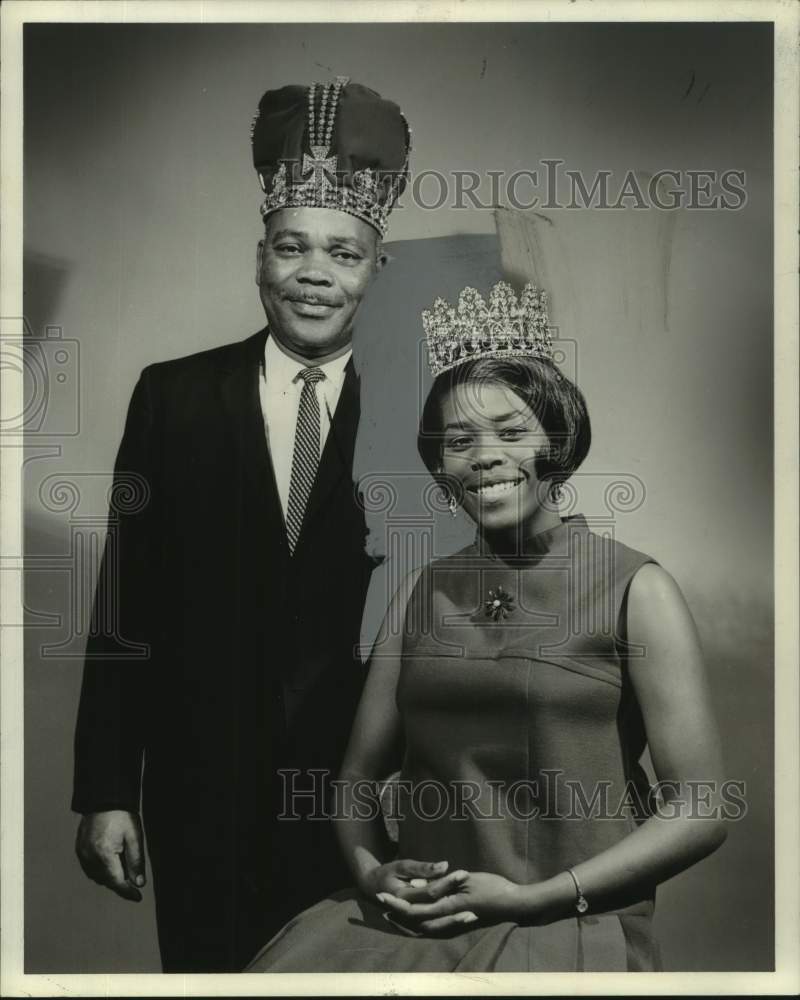 Load image into Gallery viewer, 1969 Press Photo Mable Marie McDonald, Festival Queen - noo54751
