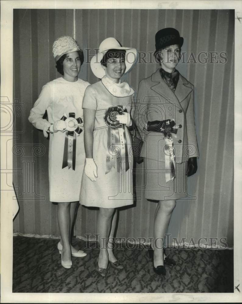 Load image into Gallery viewer, 1969 Press Photo Fashion Show Winners- Orleans Parish Home Demonstration Council
