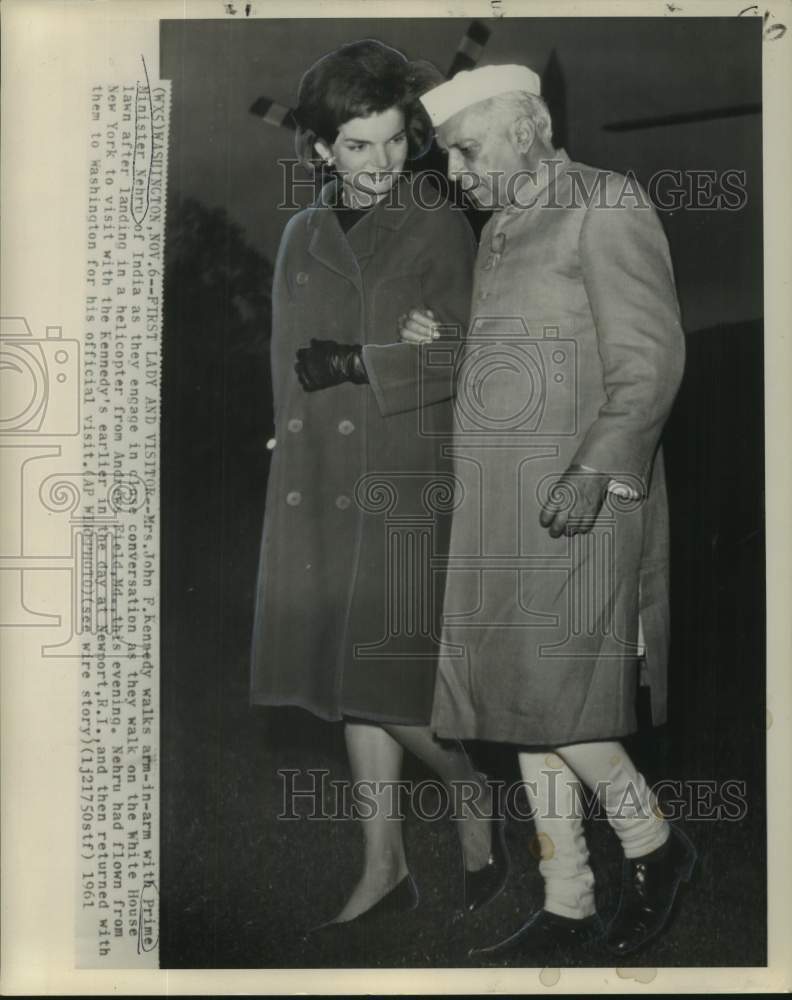 1961 Press Photo First Lady Jacqueline Kennedy with Indian Prime Minister Nehru- Historic Images