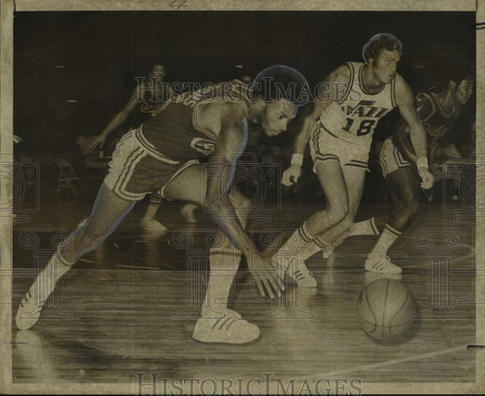 1974 Press Photo New Orleans Jazz basketball game - noo55908- Historic Images