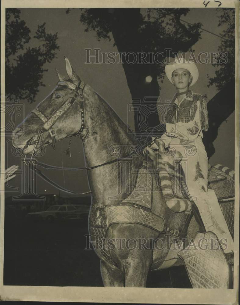 1968 Press Photo St. Martin Horse Show rider, Mrs. Connie Roberts - noo56539- Historic Images