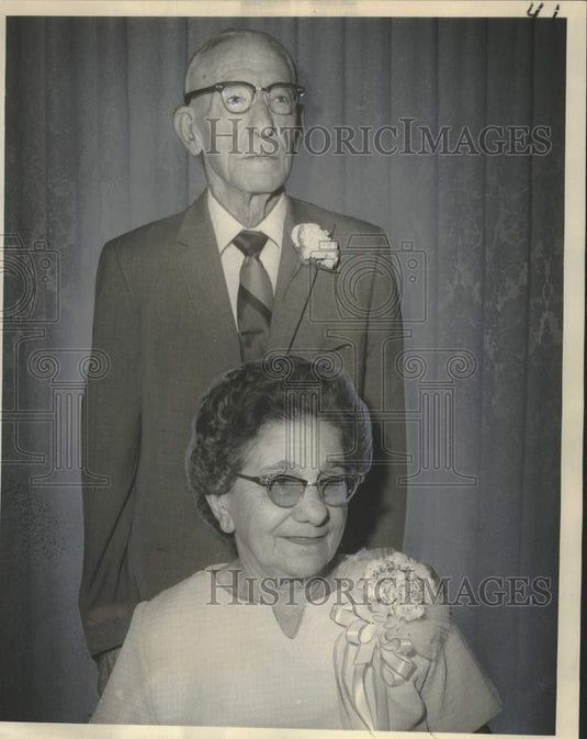 1969 Press Photo Mr. and Mrs. Emile N. Schiro celebrating their 50th anniversary