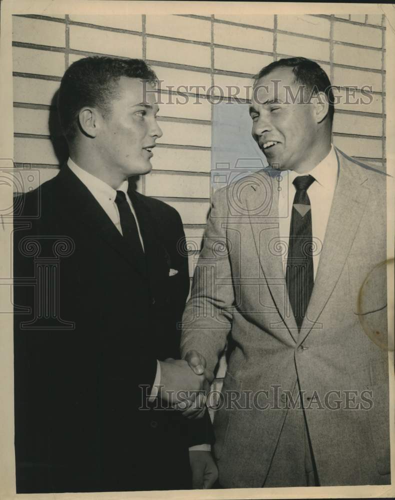 Press Photo Football - Outstanding player Russell Galian and Dick Preis- Historic Images