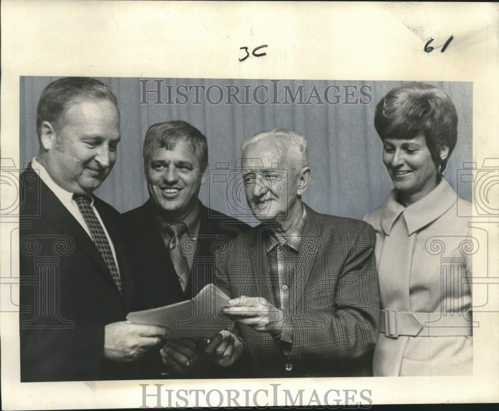 1971 Press Photo Metropolitan Tennis League meeting at New Orleans Press Club- Historic Images