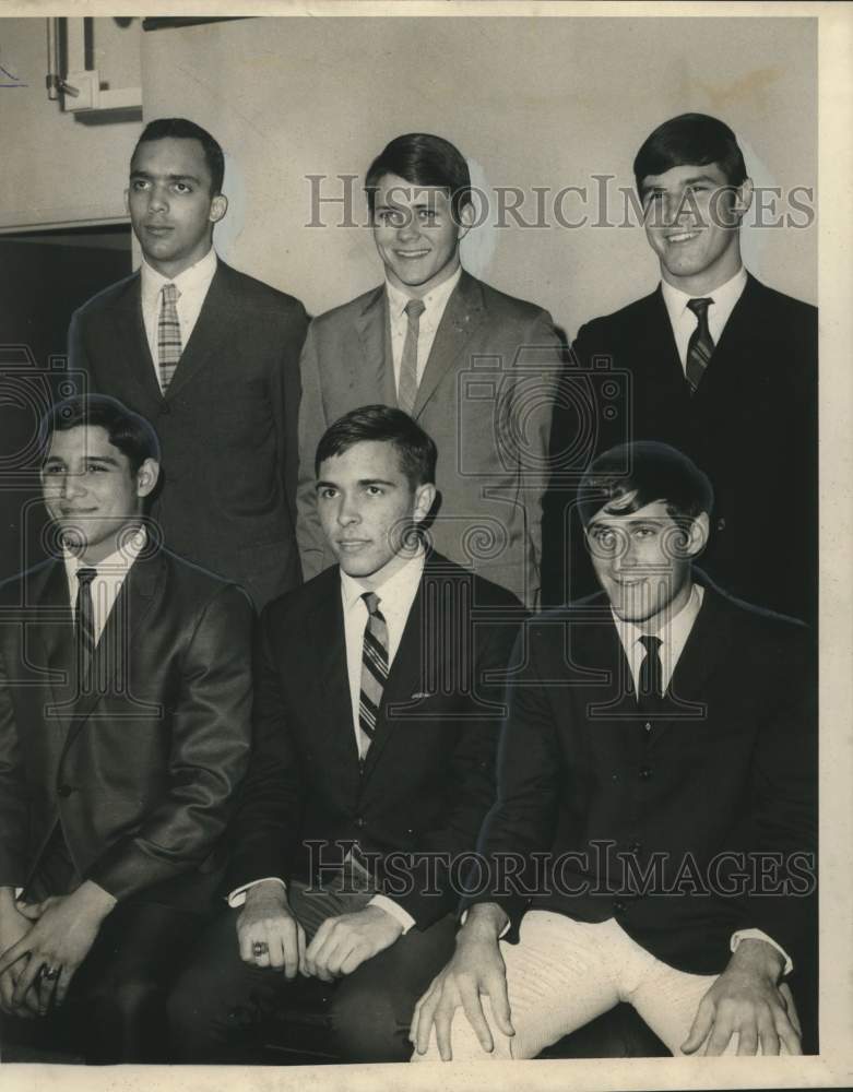 1969 Press Photo Cor Jesu football players honored at Kingsmen award banquet- Historic Images