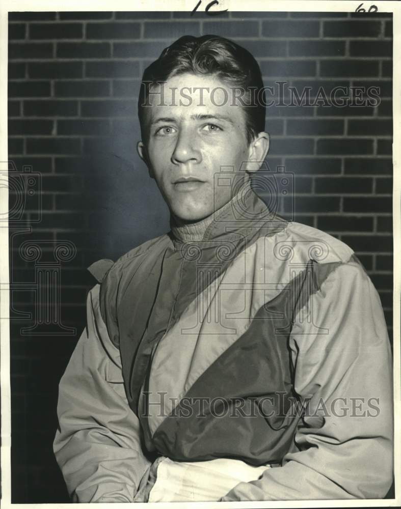 1968 Press Photo Jockey Mike McDowell is leading &quot;Bug&quot; Boy at Fair Grounds- Historic Images