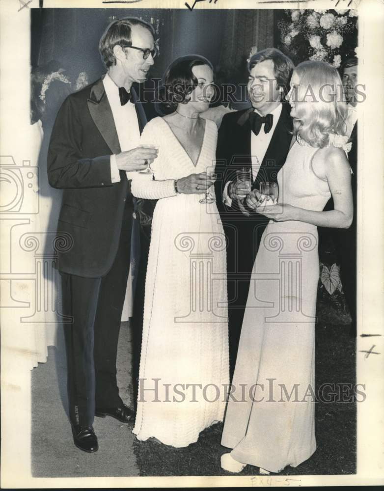 Load image into Gallery viewer, 1973 Press Photo Guests at Wedding Toast Marilyn Booth, New Law School Graduate

