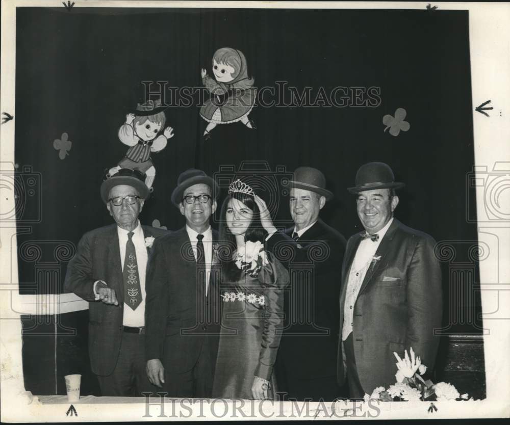 1969 Press Photo Arleen Tully, named &quot;Colleen of the Year&quot; by Algiers Irish