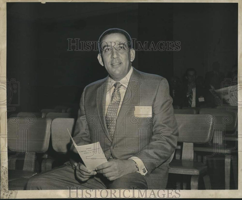 Load image into Gallery viewer, 1969 Press Photo Vincent Sala of the Louisiana Motor Transport Association
