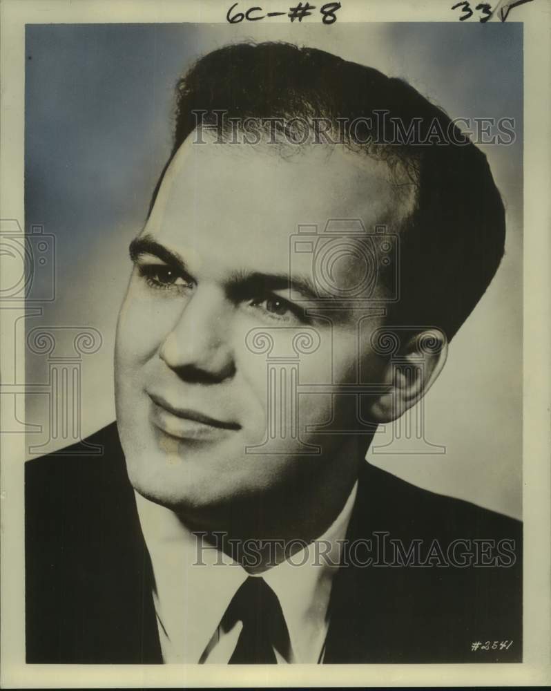 1965 Press Photo Louis Guilico, Baritone Singer in Closeup - noo60988