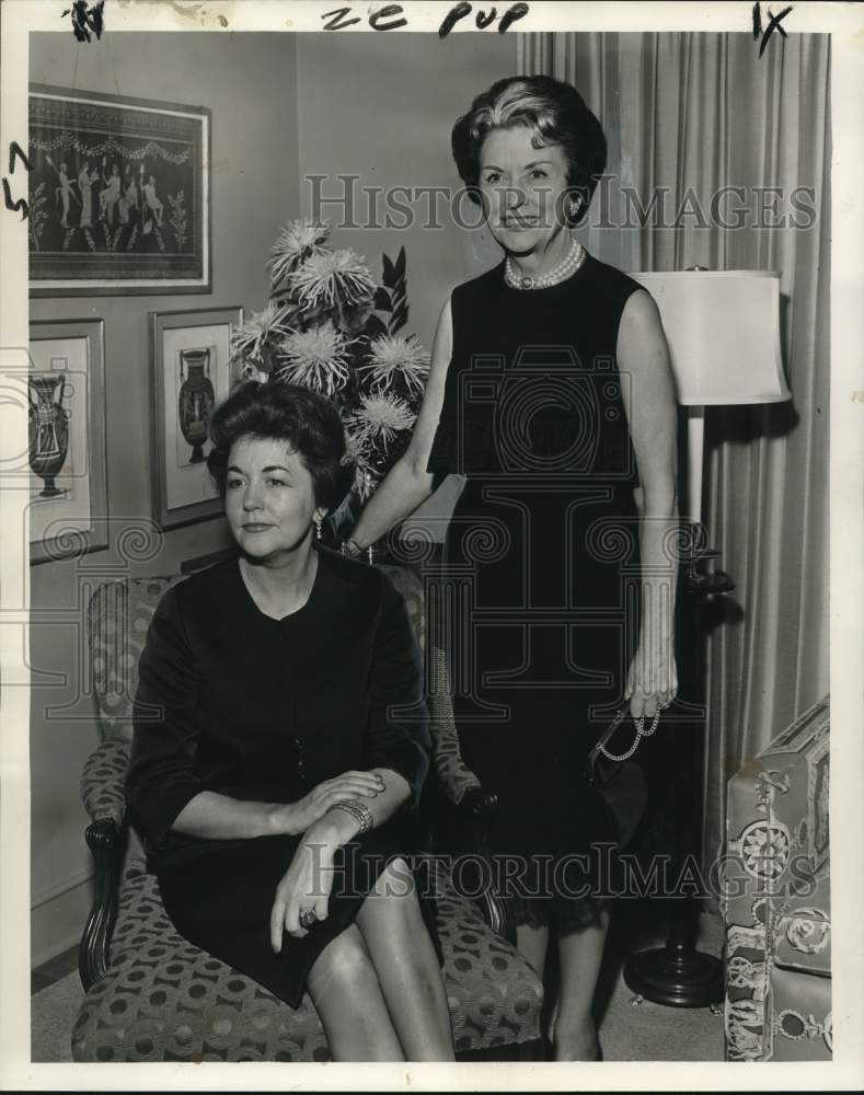 1961 Press Photo Visitors to New Orleans from Mexico and Chicago. - noo62119