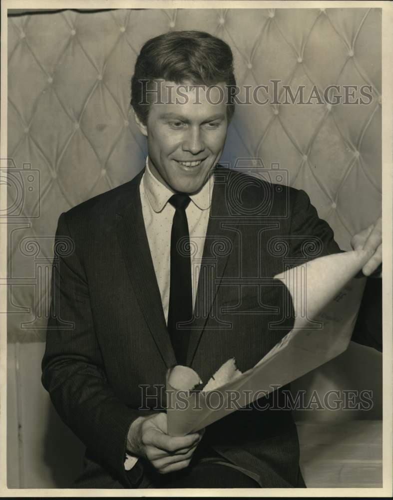 1964 Press Photo Film and Stage Actor Harve Presnell at New Orleans Luncheon- Historic Images