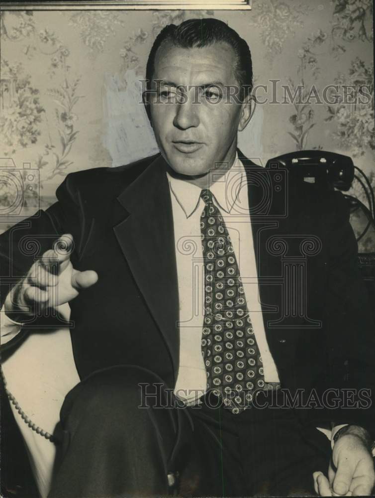 1949 Press Photo George Sauer, Athletic Director - noo63459