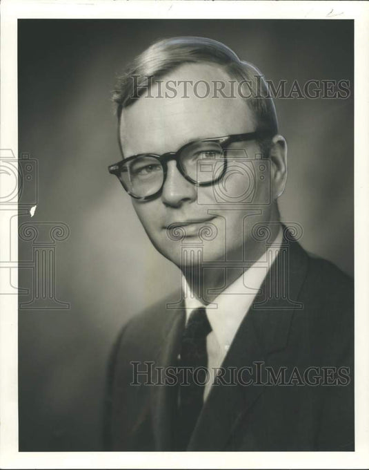 1967 Press Photo Independent Merchants and Business chairman Beauregard Redmond
